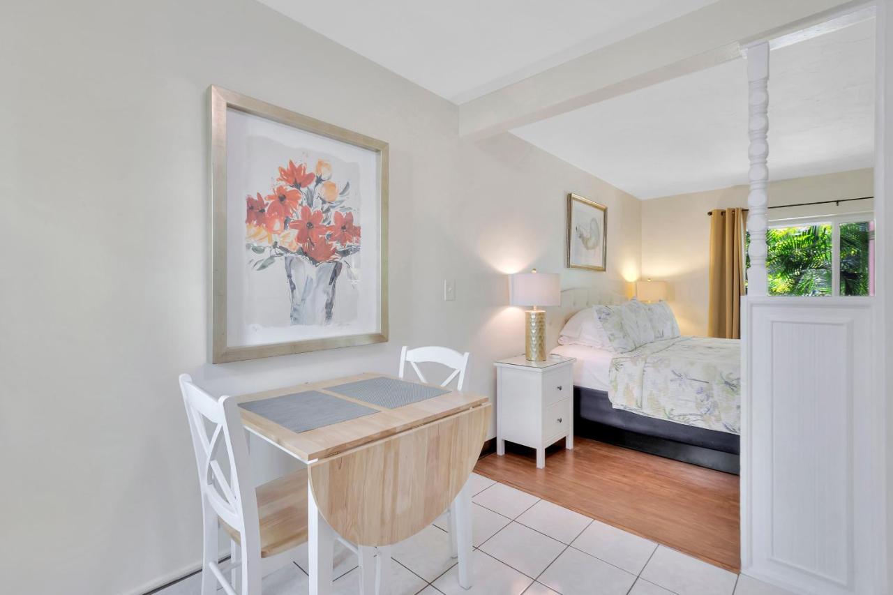 Seahorse Guesthouse Pompano Beach Εξωτερικό φωτογραφία